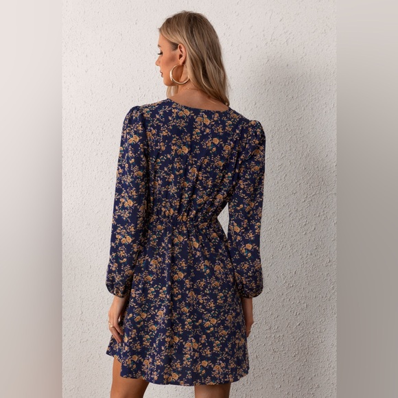 Cupshe Alison Ditsy Floral Peasant Sleeve Mini Dress - Picture 4 of 11